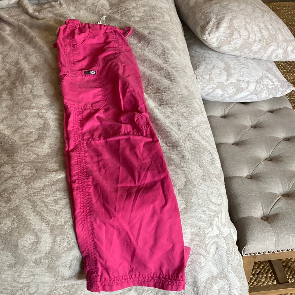 Excellent used condition koI pants XS,tall pink pants.smoke free environment.